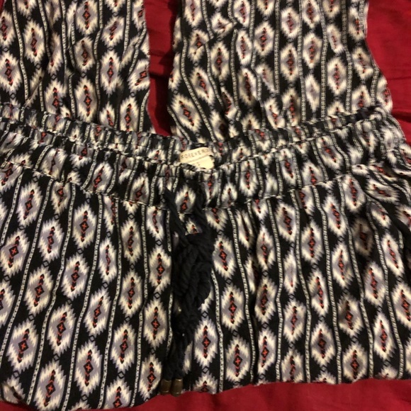 Forever 21 - Picture 3 of 3